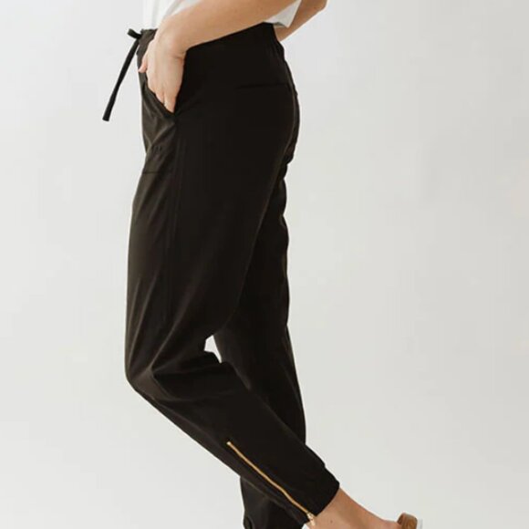 BYU Albion Fit Black Jetsetters Size XL(Regular) - Picture 1 of 4